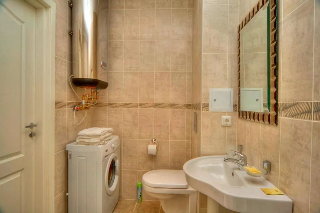 One Bedroom Maidan Apartment Kyiv